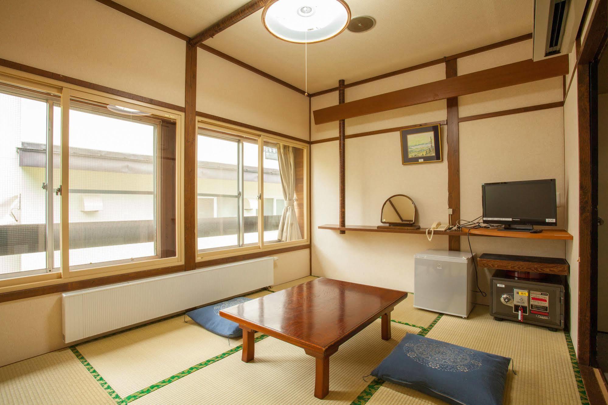 Hotel Mutsumi Shiga Kogen Extérieur photo